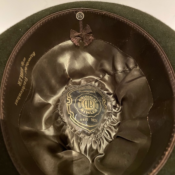 Hutmacher Green Velvet Hat Size 55 - Picture 3 of 4